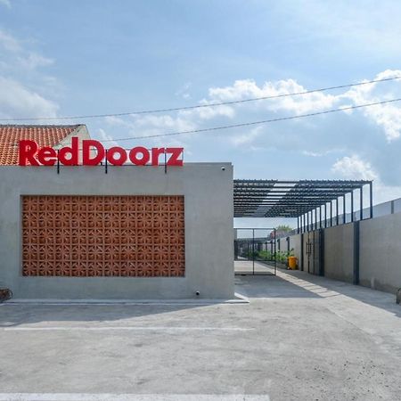 Reddoorz @ Klaten City Hotel Exterior photo